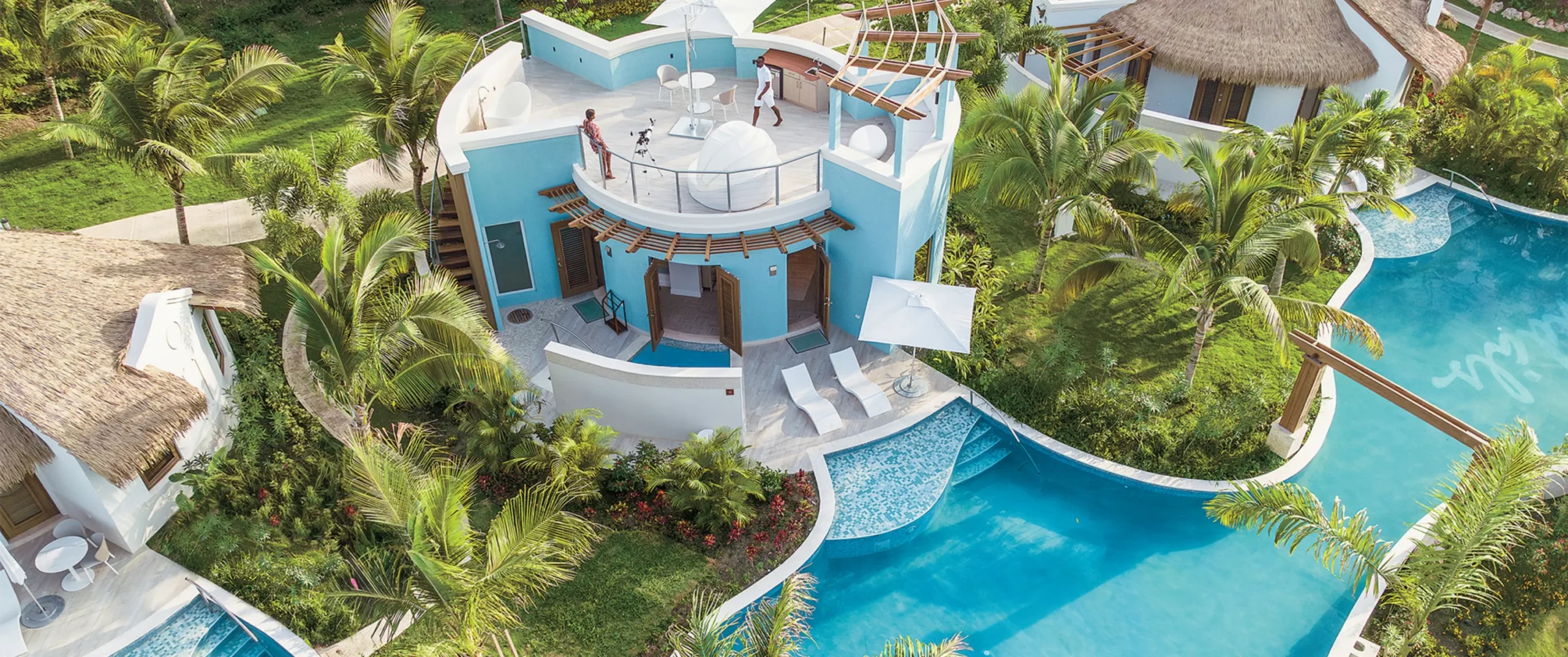 sandalshoneymoonsuite